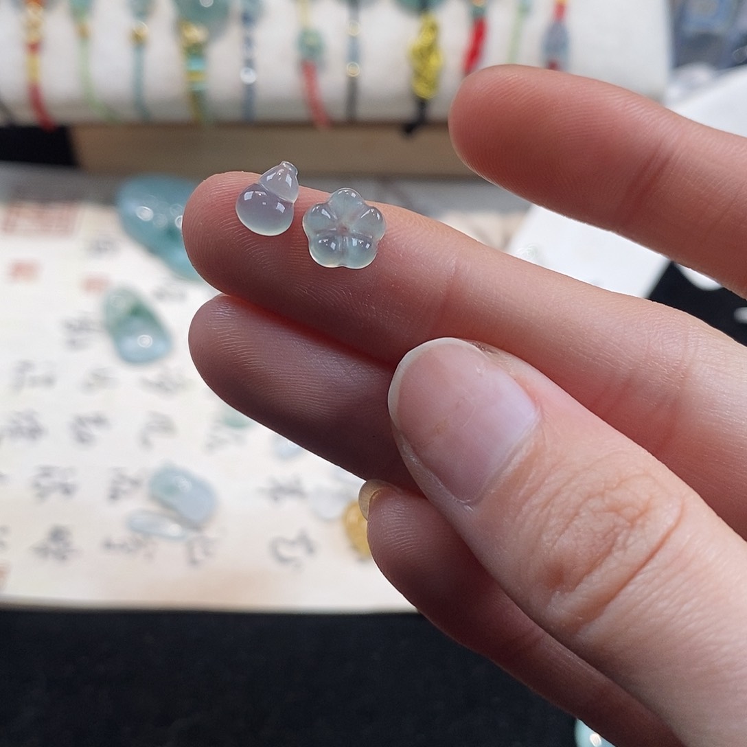 翡翠颈饰未镶嵌M****a天然翡翠