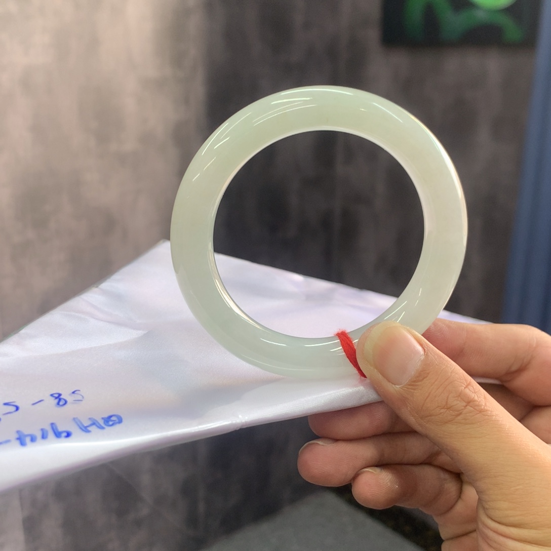 翡翠未镶嵌手镯未镶嵌翡翠