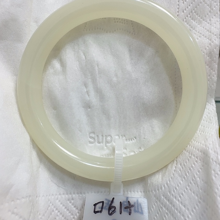 岫岩老玉（透闪石质玉）未镶嵌项圈天然岫玉未镶嵌手镯