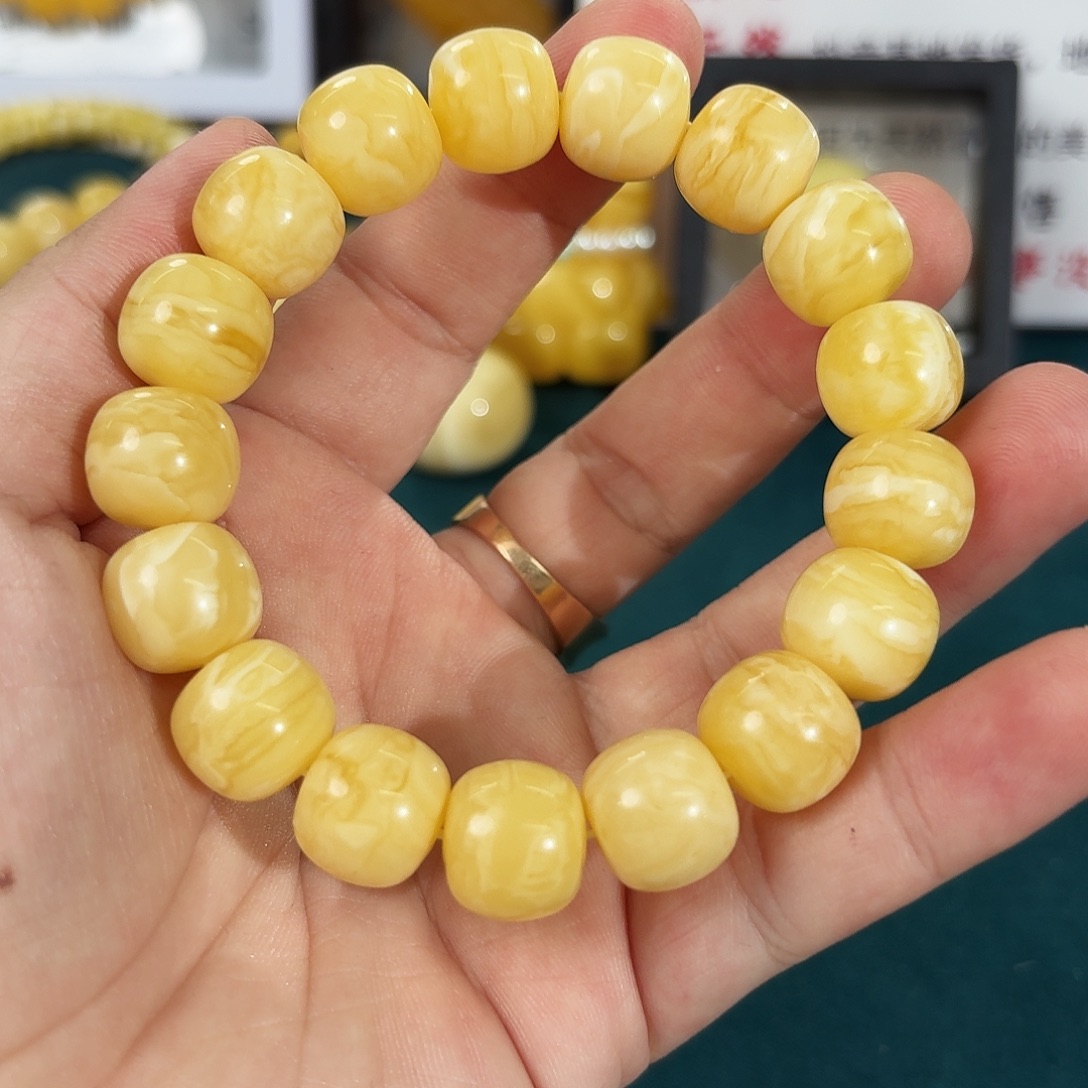 蜜蜡未镶嵌裸石554