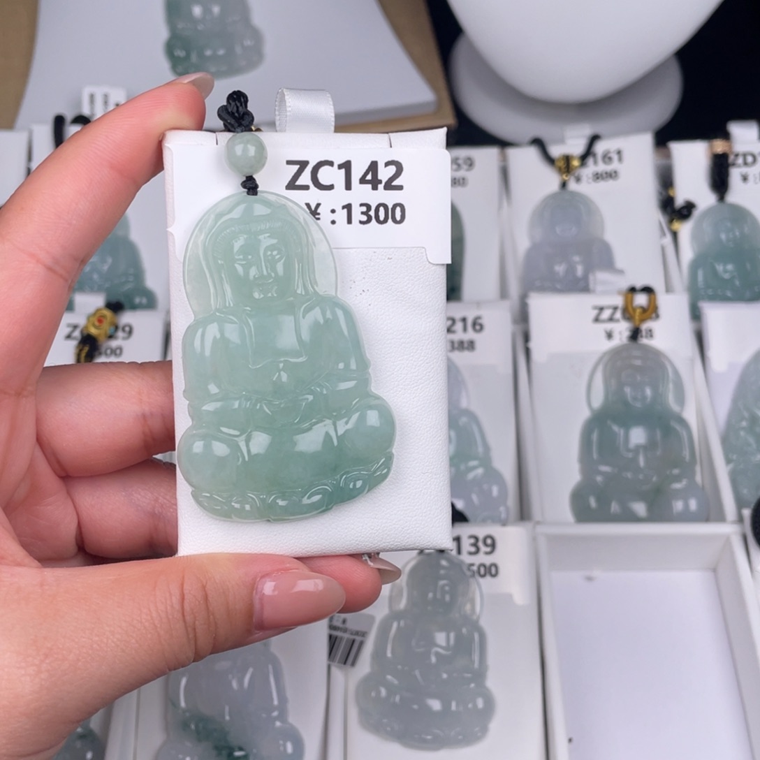 翡翠未镶嵌颈饰zc142