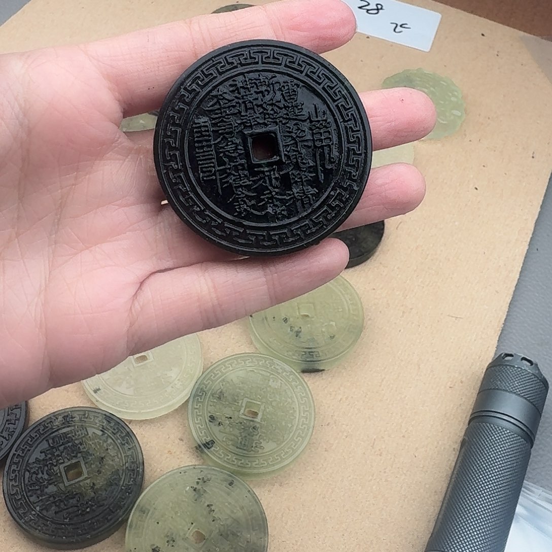 蛇纹石玉合金颈饰