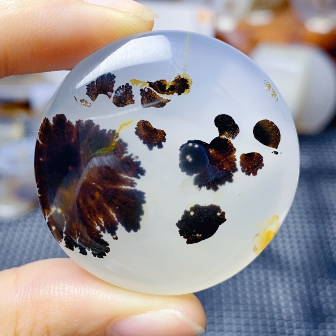 玛瑙/玉髓未镶嵌珠宝奇石