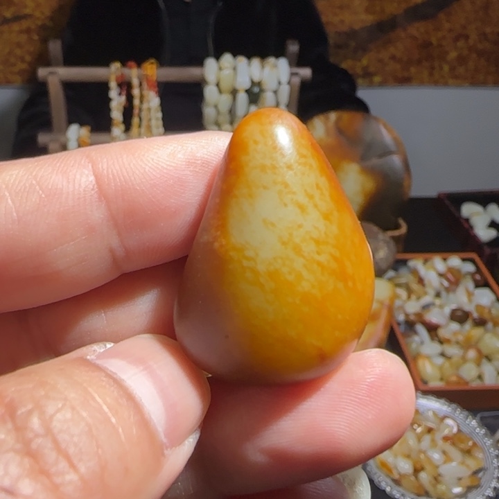 和田玉吊坠(不含链)未镶嵌15.4克