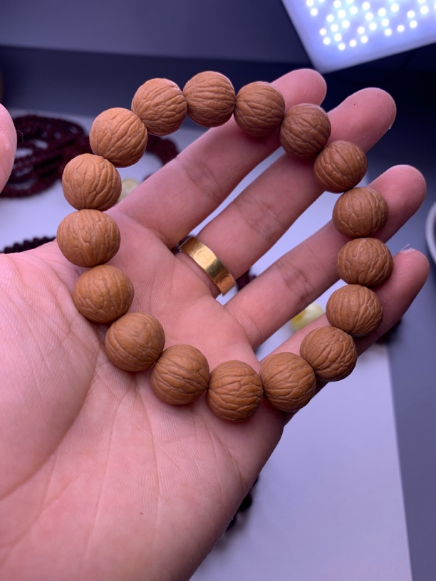 猴头凤羽猴头核桃