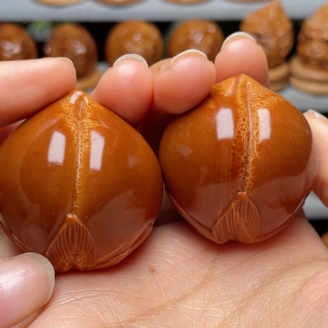 吊坠橄榄核寿桃手球3.8