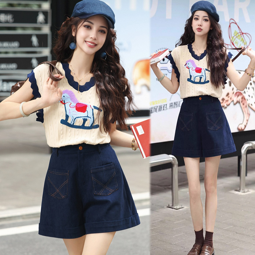 2025夏新款韩系小众摇曳木马提花针织背心百搭显瘦牛仔短裤套装潮