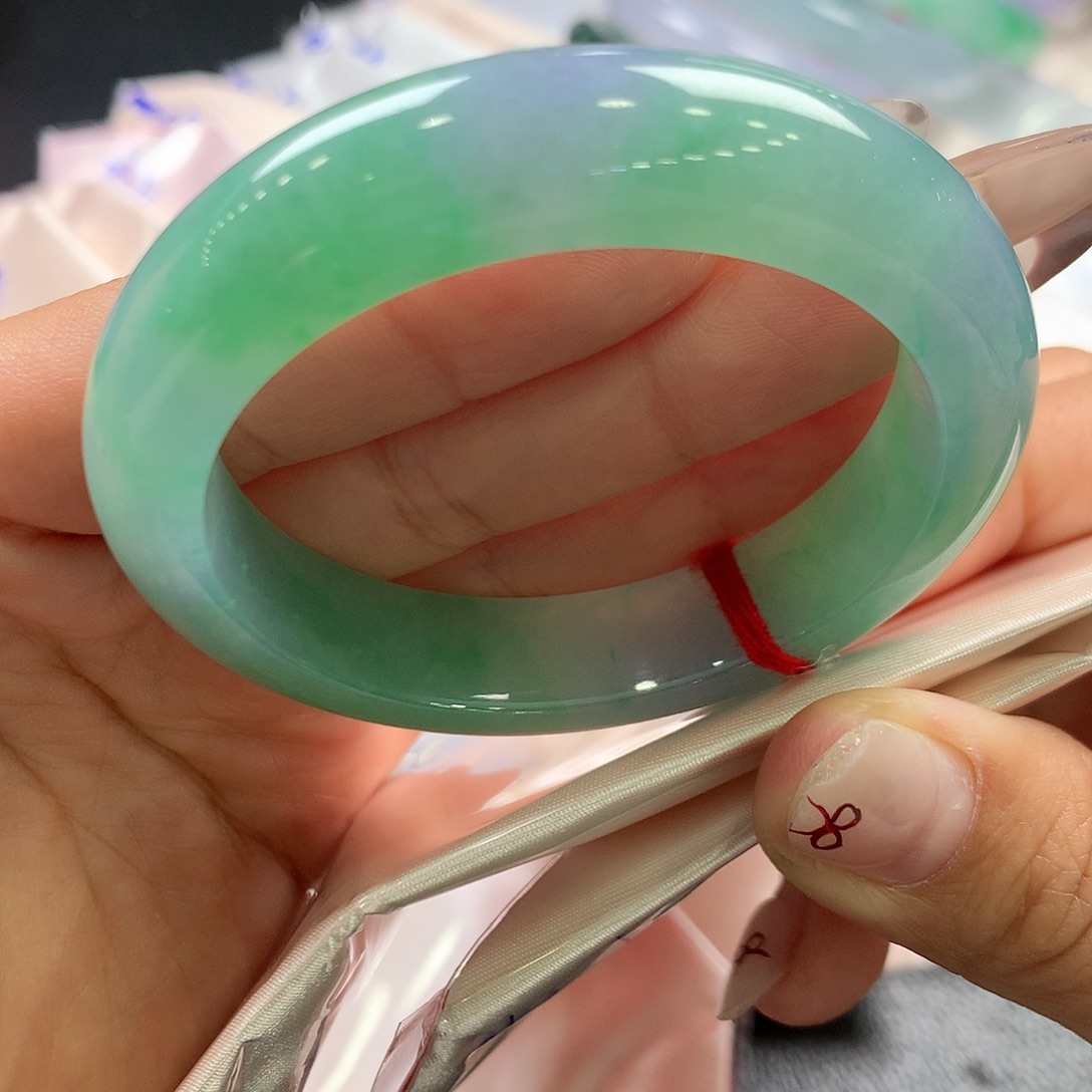 F***e翡翠未镶嵌手镯6号冰胶春彩性价比