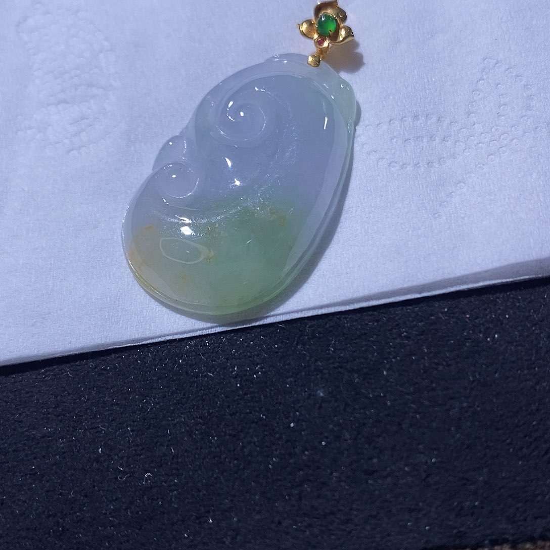 翡翠吊坠(不含链)18K金镶嵌