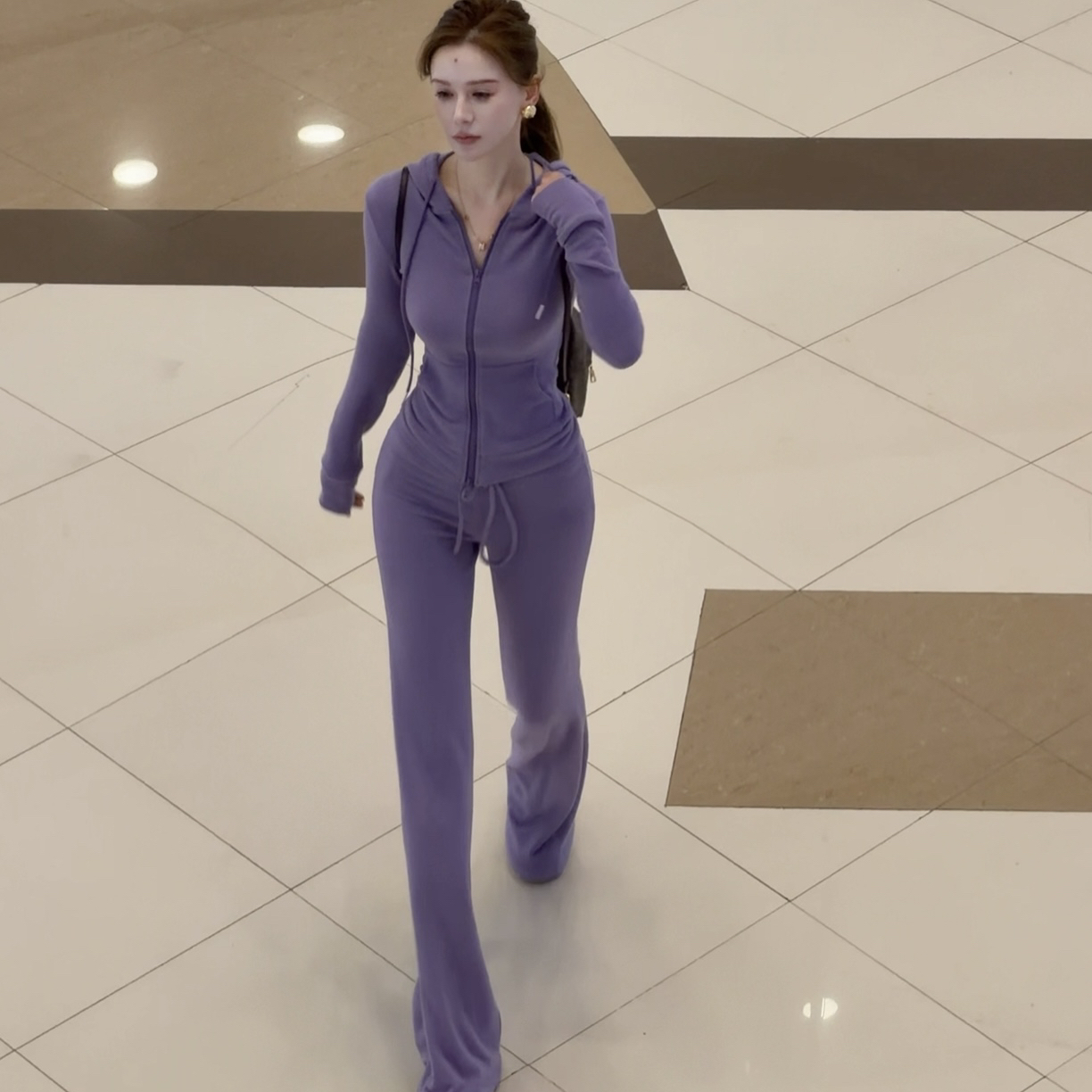 sia纯欲A4腰显瘦大长腿天花板套装