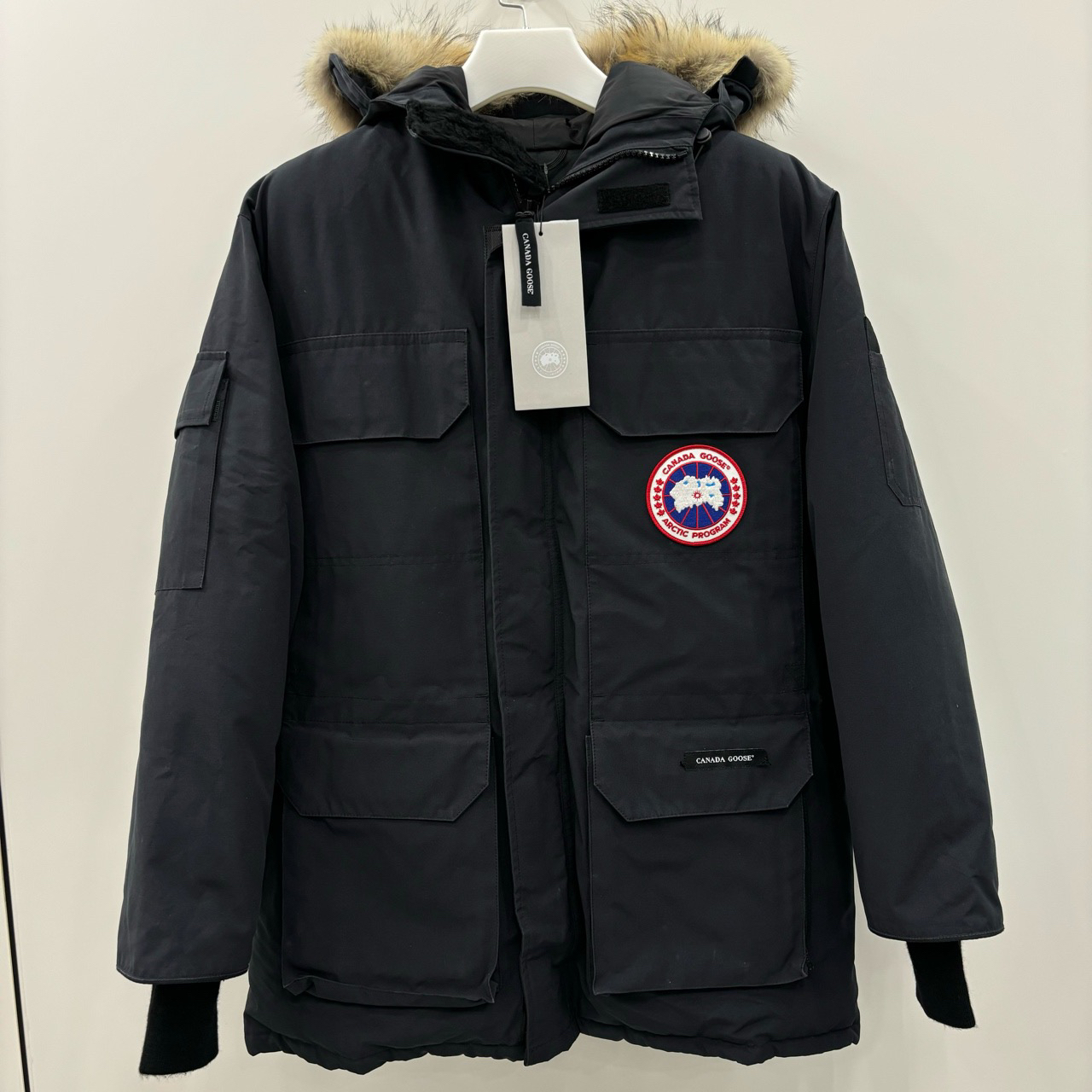 Canada Goose加拿大鹅/远征 logo羽绒服/尺码S/99新/编号6130