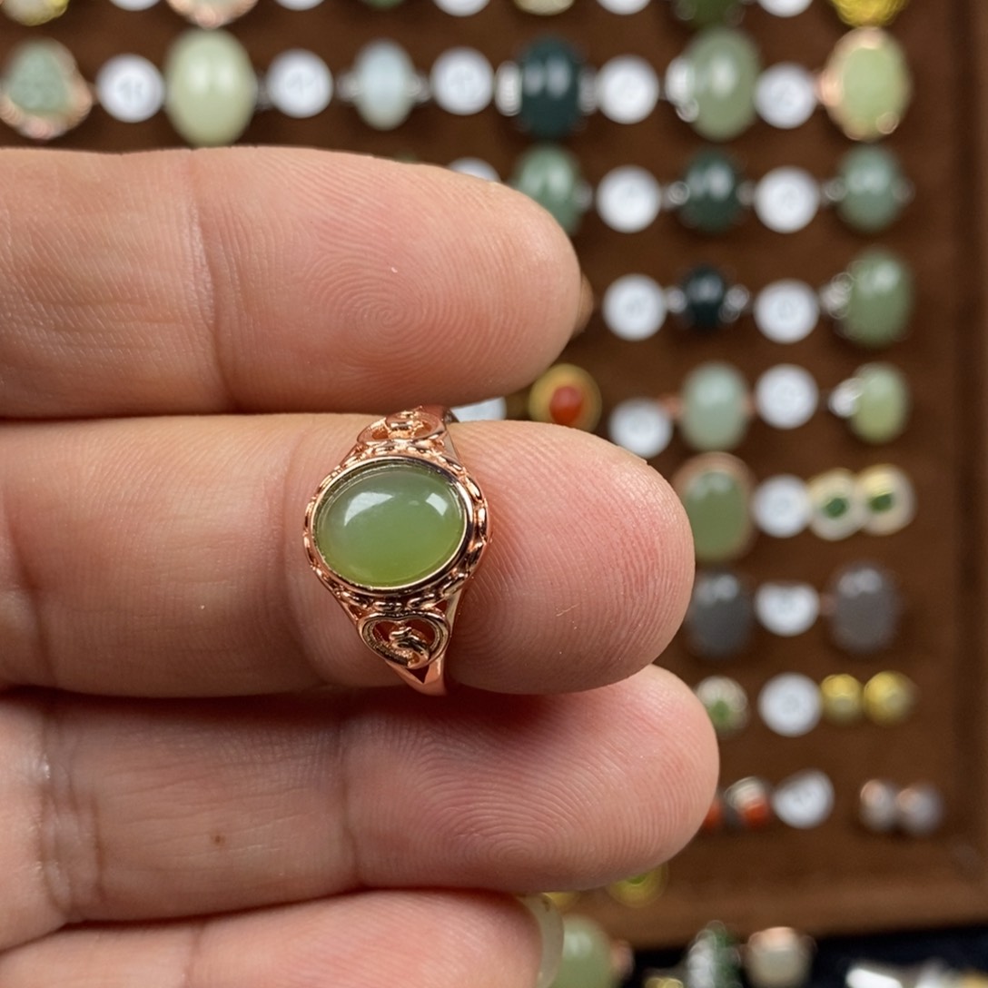 和田玉（碧玉）戒指合金