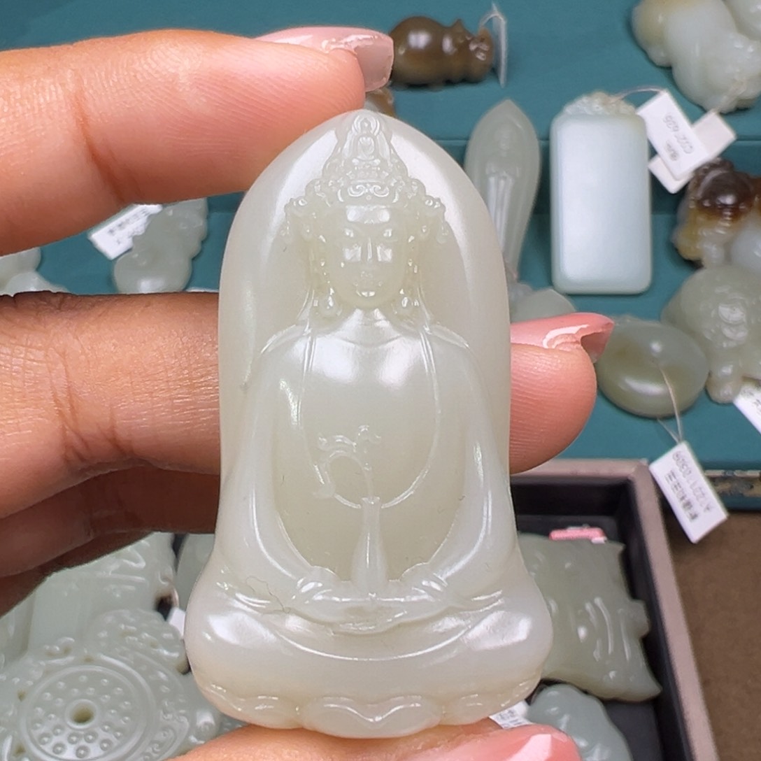 和田玉颈饰未镶嵌