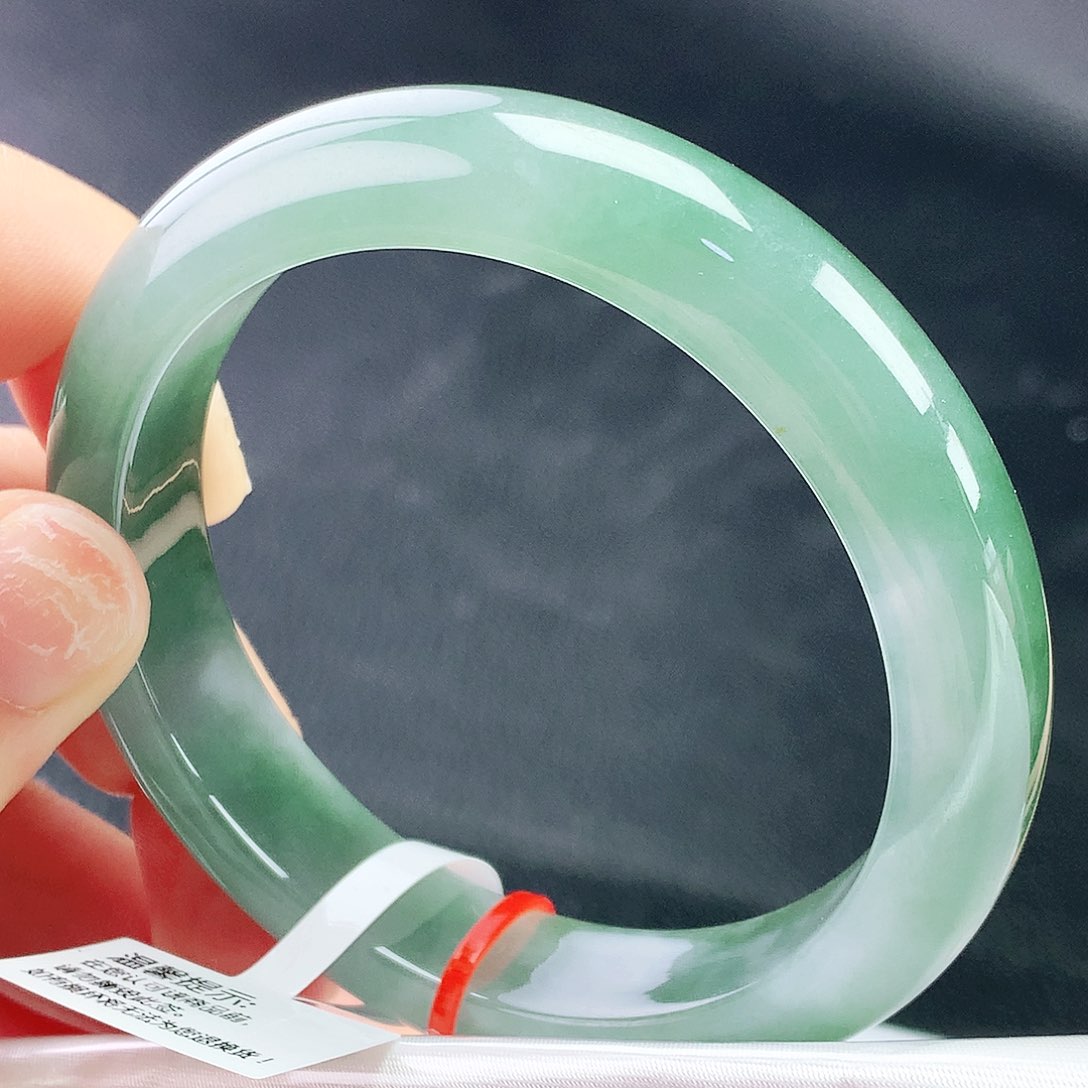 未镶嵌手镯翡翠57圈