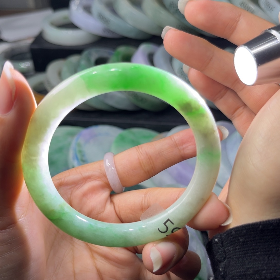 定制翡翠手镯未镶嵌