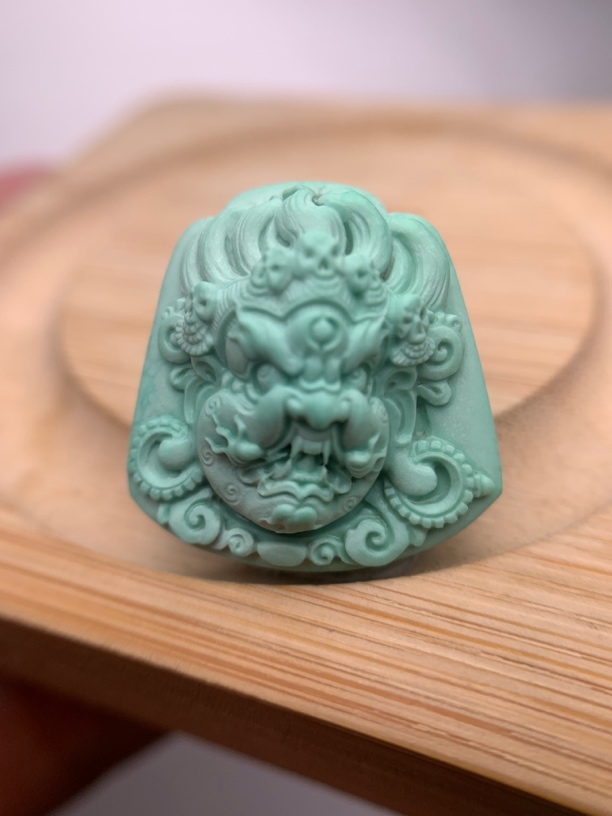 原矿绿松石，菜籽色大黑天