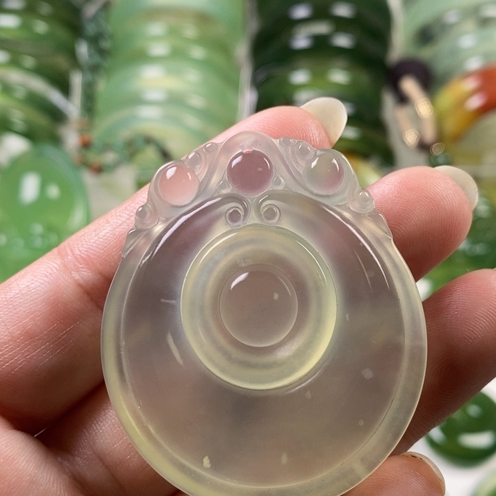 未镶嵌蛇纹石玉颈饰