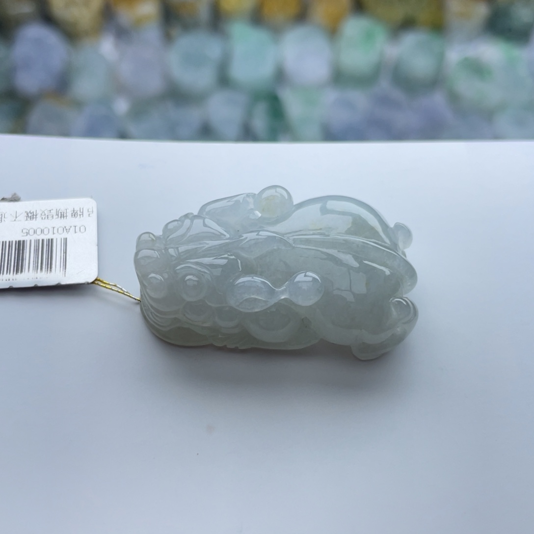 翡翠颈饰未镶嵌貔貅