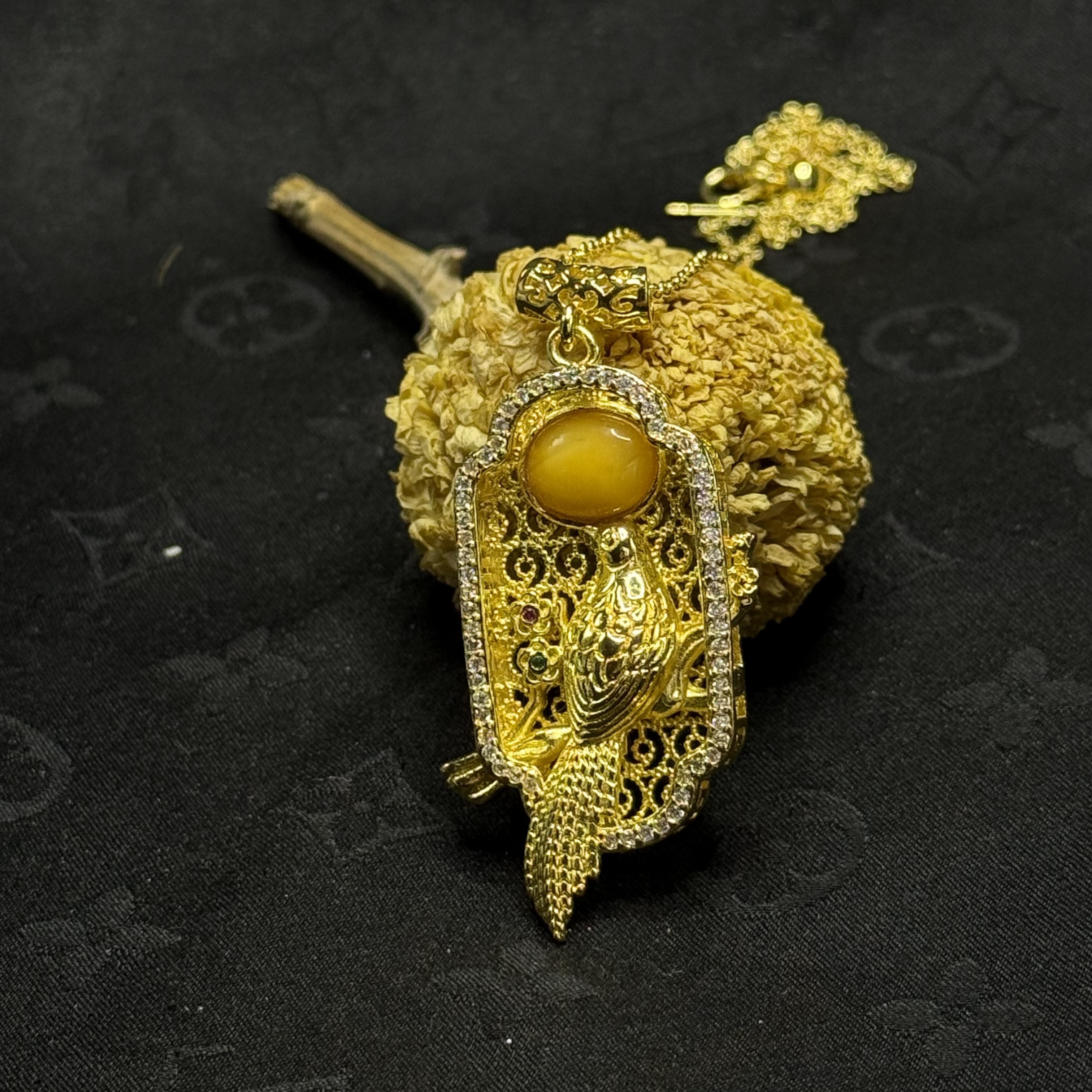 【玉合缘】天然蜜蜡喜上眉梢吊坠 9507