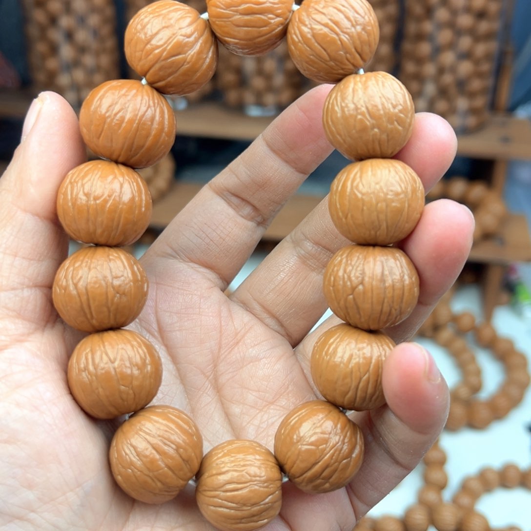 猴头核桃吊坠@***四聚宝盆