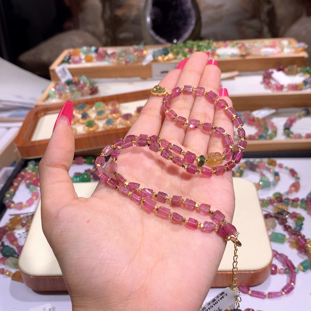 未镶嵌多样性发货其一碧玺