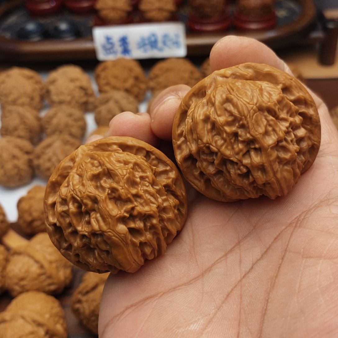 文玩核桃把件胡*清44尺 金麒麟 60