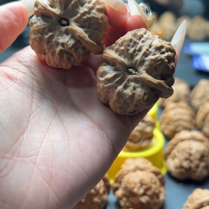 T***o吊坠文玩核桃文玩核桃文玩核桃