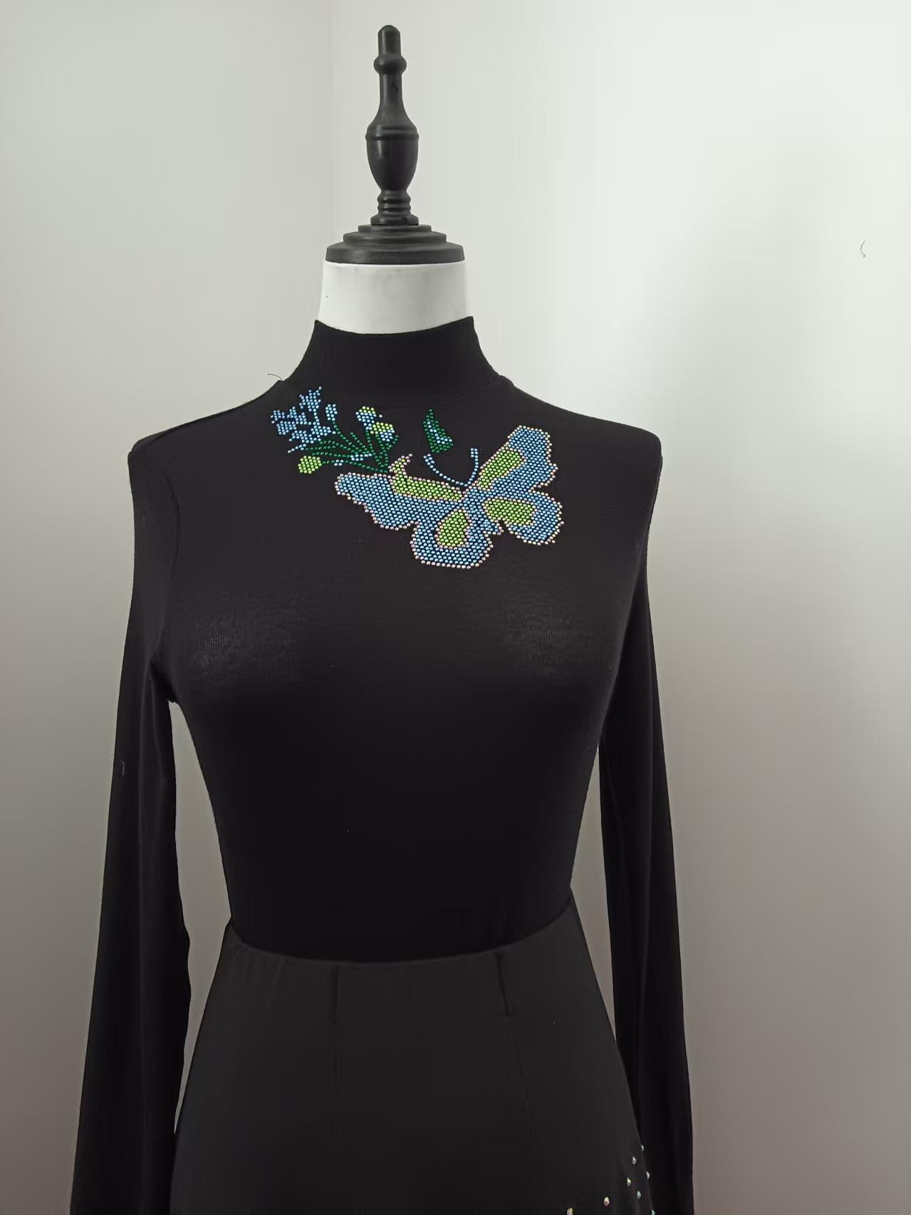  新款显瘦半高领秋冬长袖修身时尚蝴蝶烫钻气质百搭遮肚子打底衫