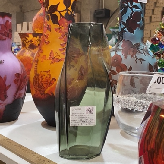 琉璃花瓶高25厘米口径5厘米