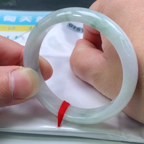 翡翠手镯未镶嵌0751号