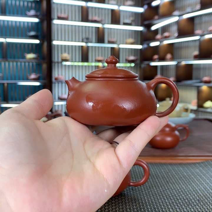 茶壶紫砂90cc。      