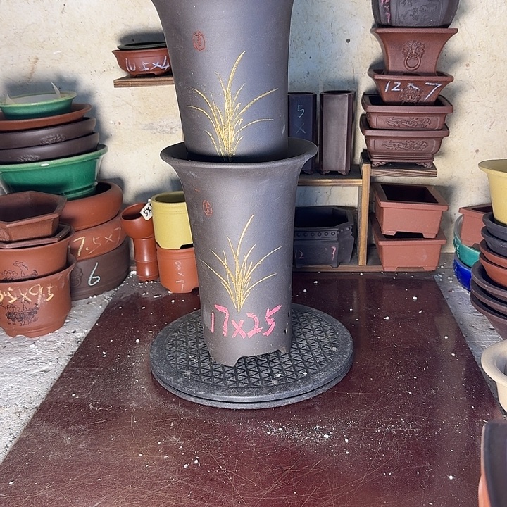 紫砂花盆，手工制作