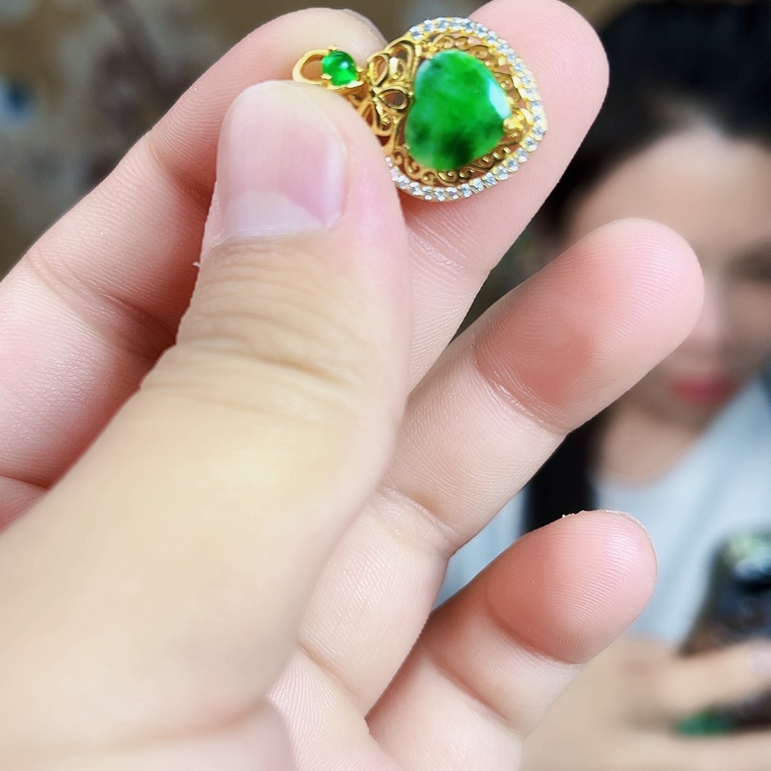 翡翠银S925镶嵌颈饰吊坠