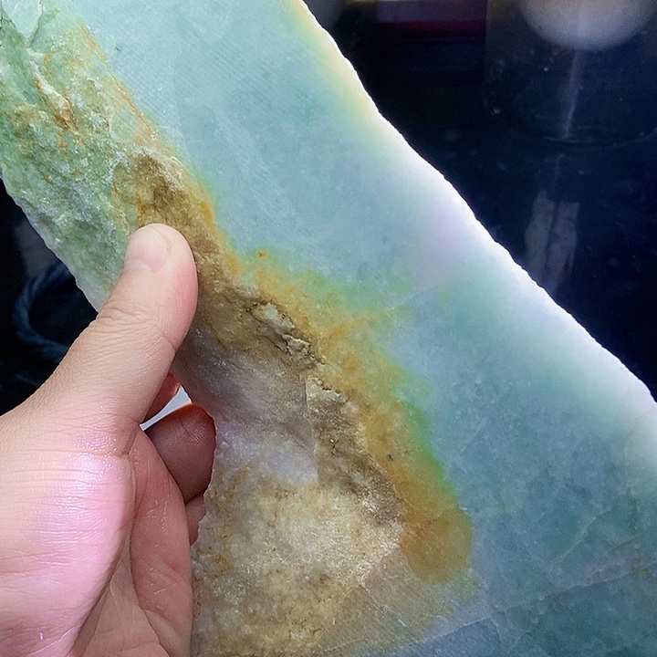 翡翠未镶嵌颈饰毛料16