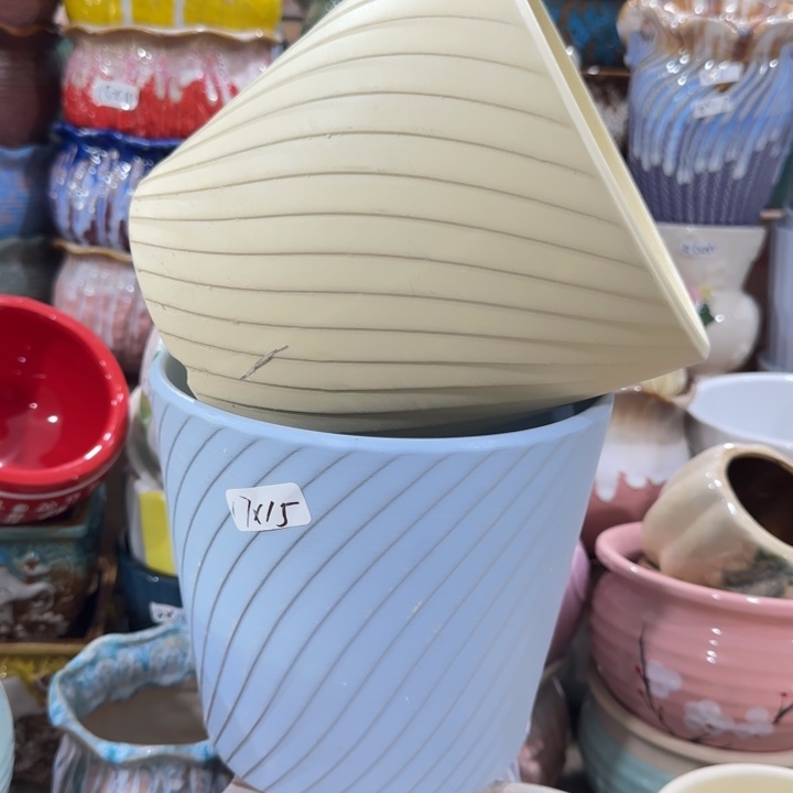 凑9块包邮，有孔，花盆