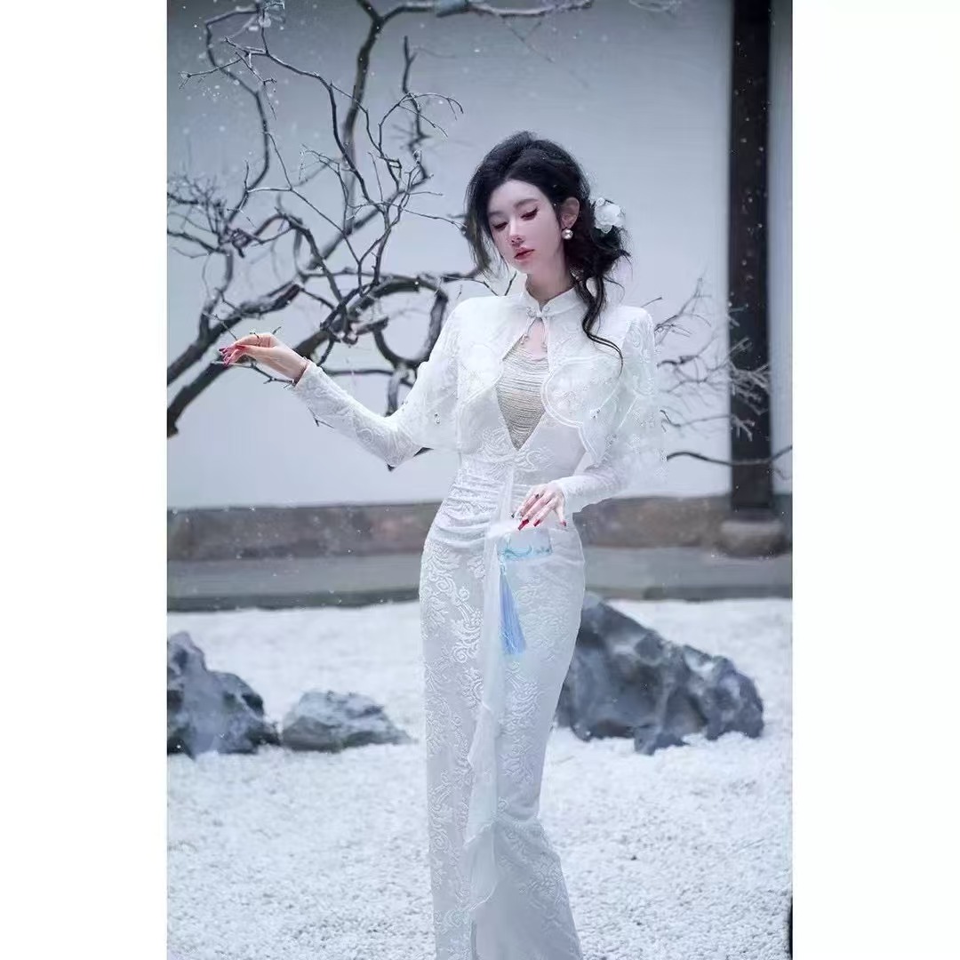 公主家270重工水晶流苏仙女包臀连衣裙云肩套装修身显瘦法式