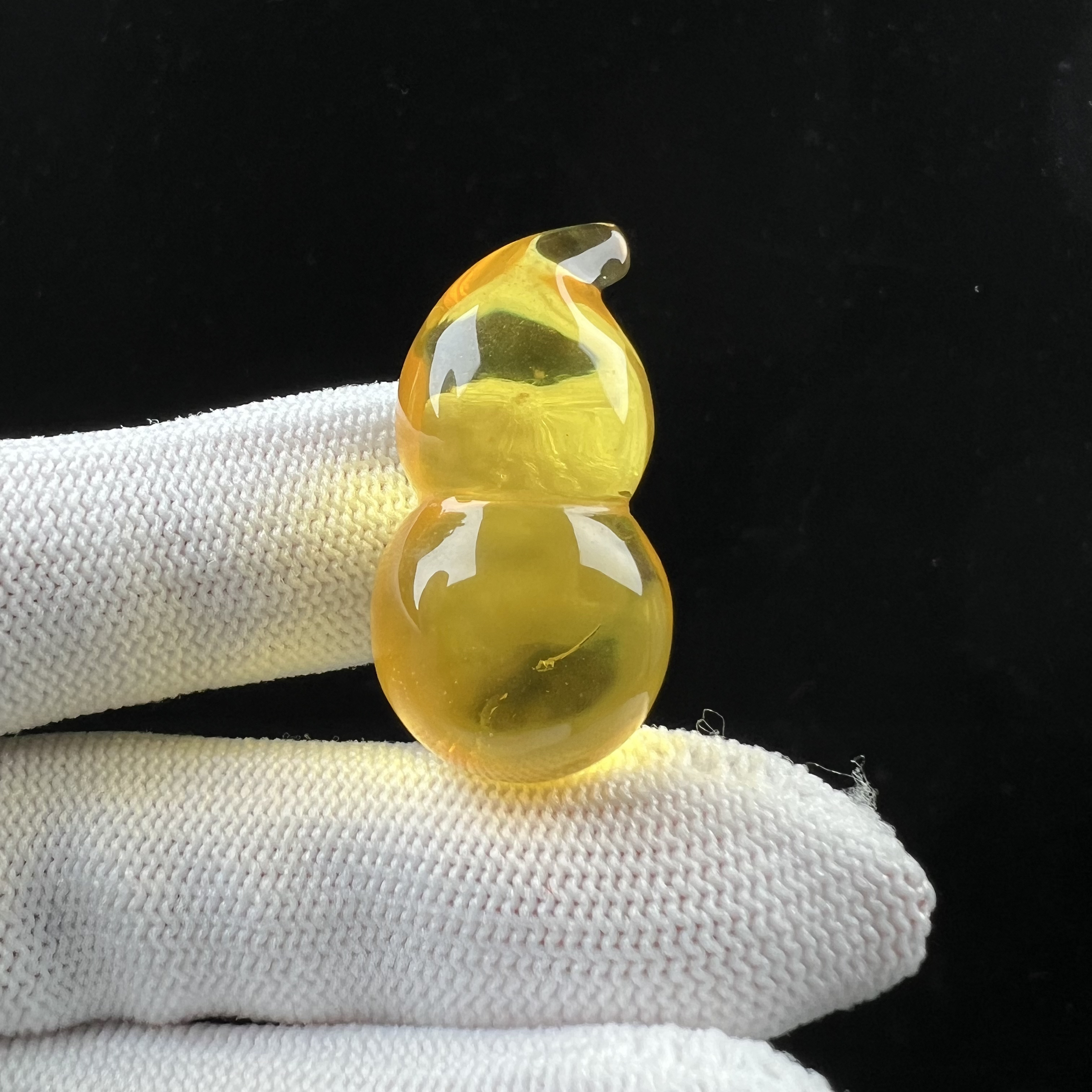 Y3179天然原矿蜜蜡 净水葫芦17.7x33.7mm 4.7克抖音基地质检发货