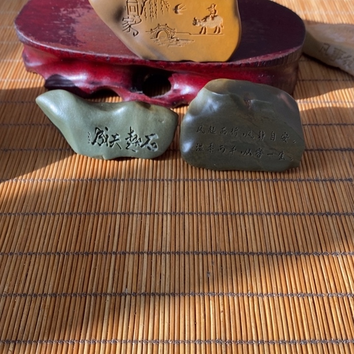 金***英原石雕刻工艺品手把摆件