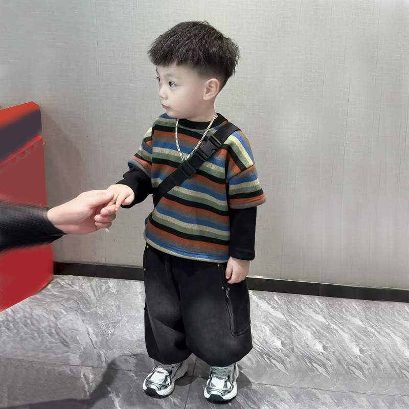 儿童冬季加绒卫衣牛仔裤套装2025新款加绒条纹卫衣牛仔灯笼裤套装