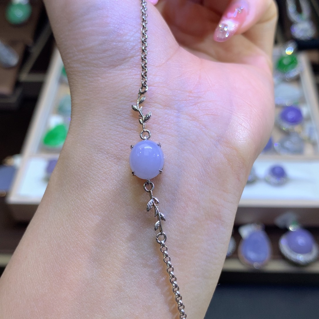 翡翠颈饰银S925镶嵌翡翠吊坠