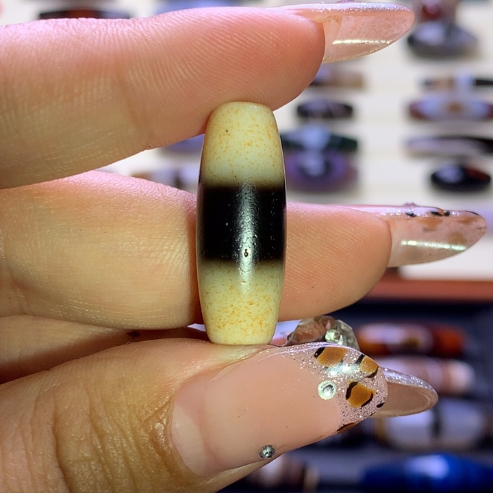 玛瑙/玉髓颈饰未镶嵌怎*。