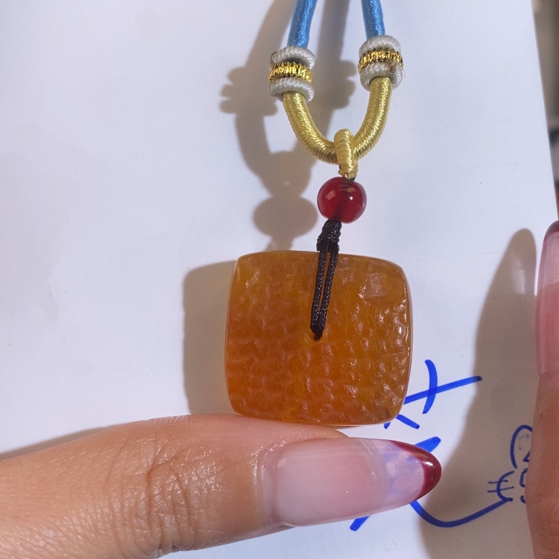 琥珀珠宝奇石未镶嵌阿**学