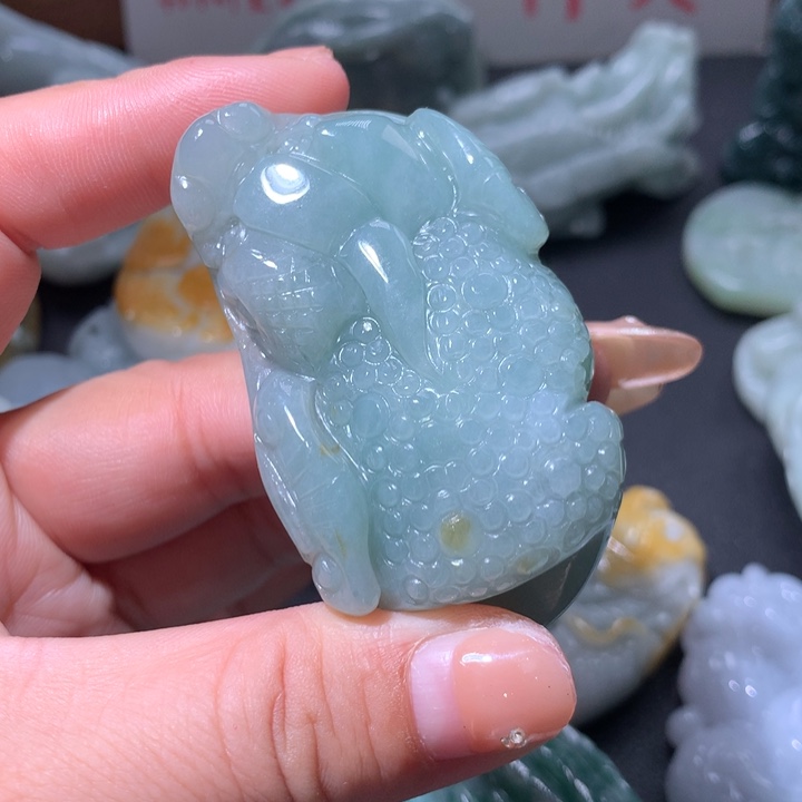 翡翠未镶嵌颈饰保真天然A货翡翠