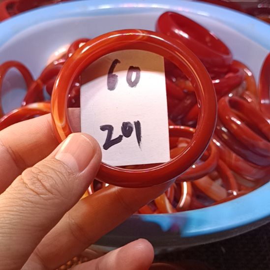 玛瑙/玉髓未镶嵌手镯