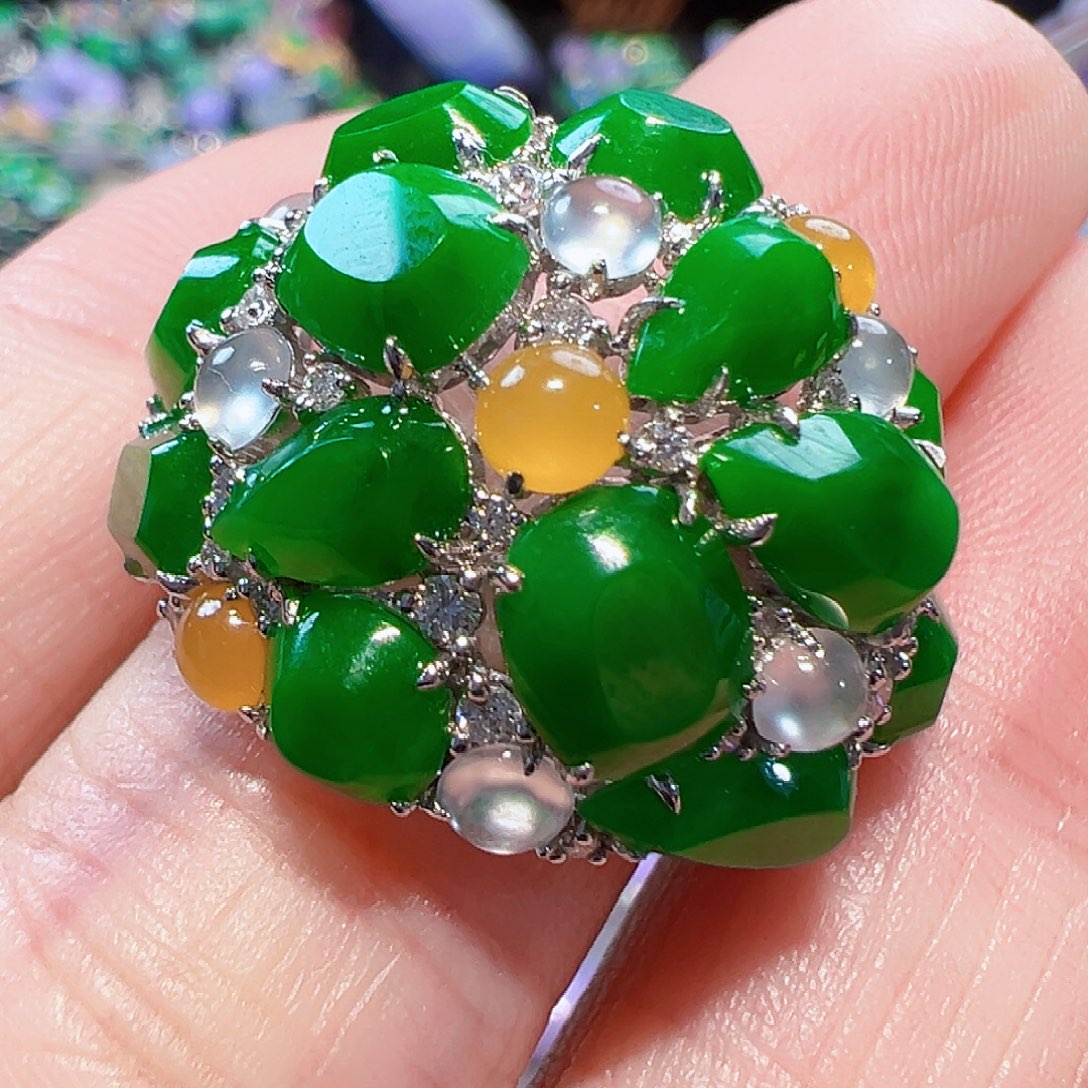 翡翠戒指18K金镶嵌签收后24小时鉴赏期