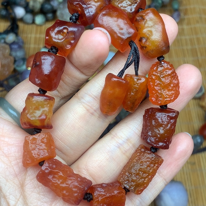 玛瑙/玉髓未镶嵌珠宝半成品凡**忧