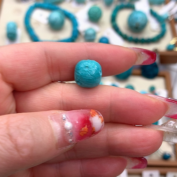 绿松石挂件未镶嵌好**绵