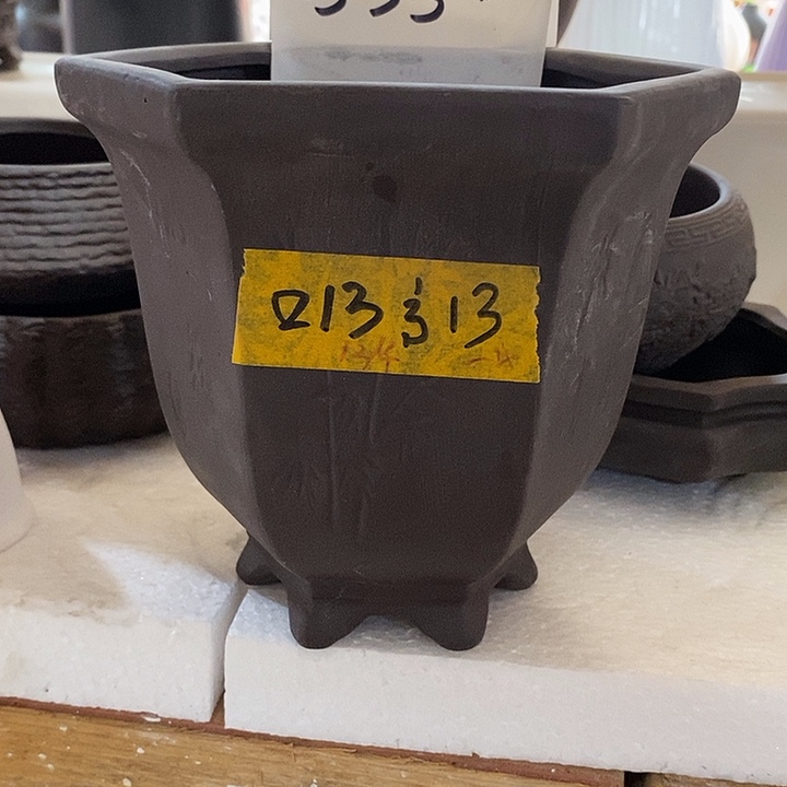 陶瓷花盆有孔 瑕疵介意勿拍 