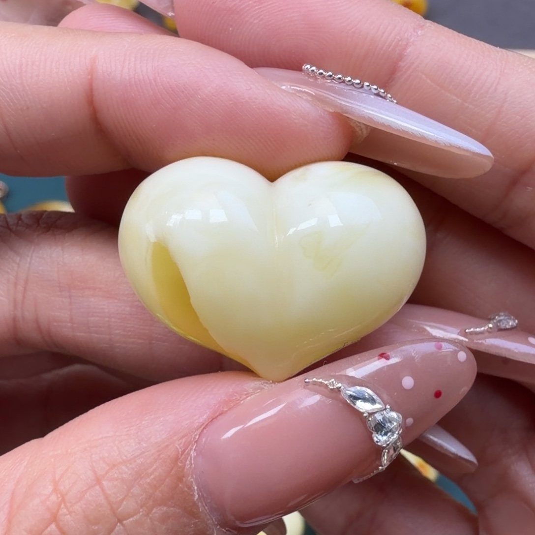 琥珀未镶嵌裸石蜜蜡