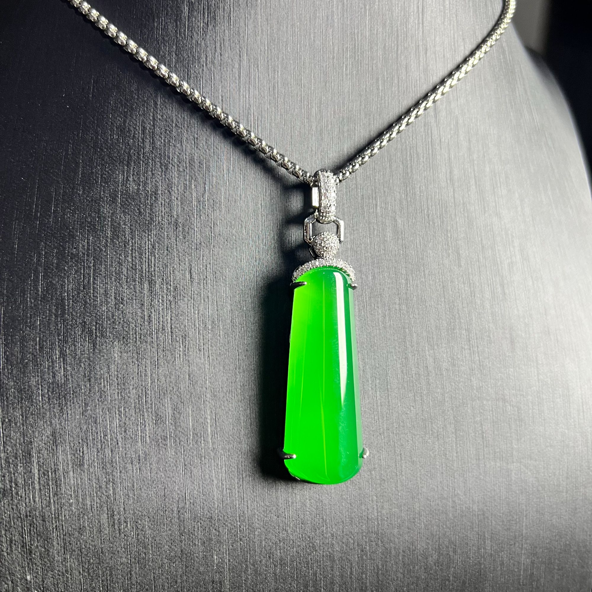 TCX50-6甜晨曦 玉髓 国风百搭 圆柱形 无事牌 吊坠